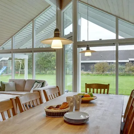 Holiday home Enid - 700m From The Sea In Lolland- Falster And Mon By Interhome *
