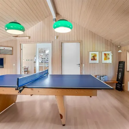Semesterbostad Enid - 700m From The Sea By Interhome Bøtø By